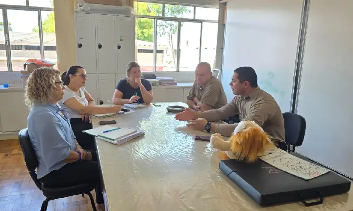 Educação e Polícia Militar unem forças para levar o PROERD aos alunos de São Domingos.